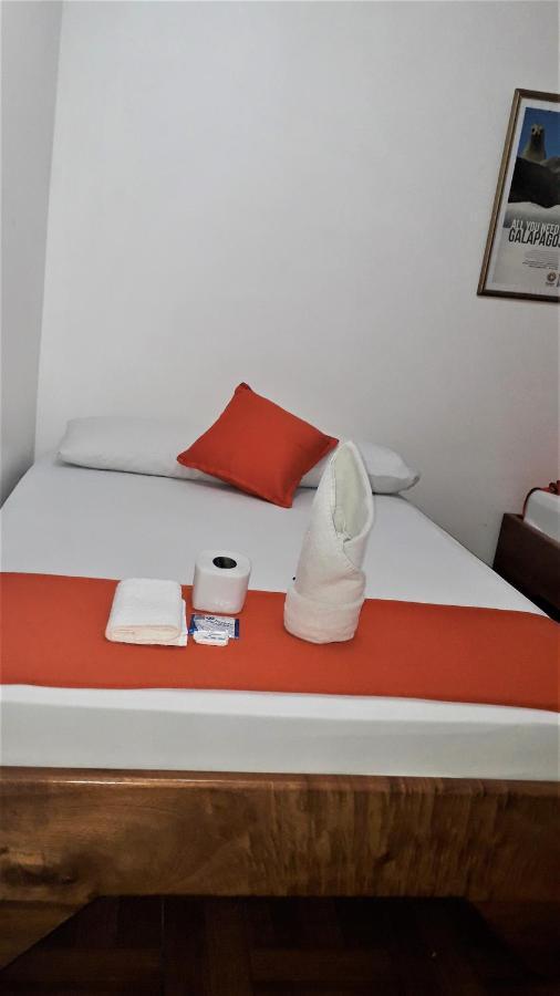 Hostal El Pinzon 푸에르토아요라 외부 사진