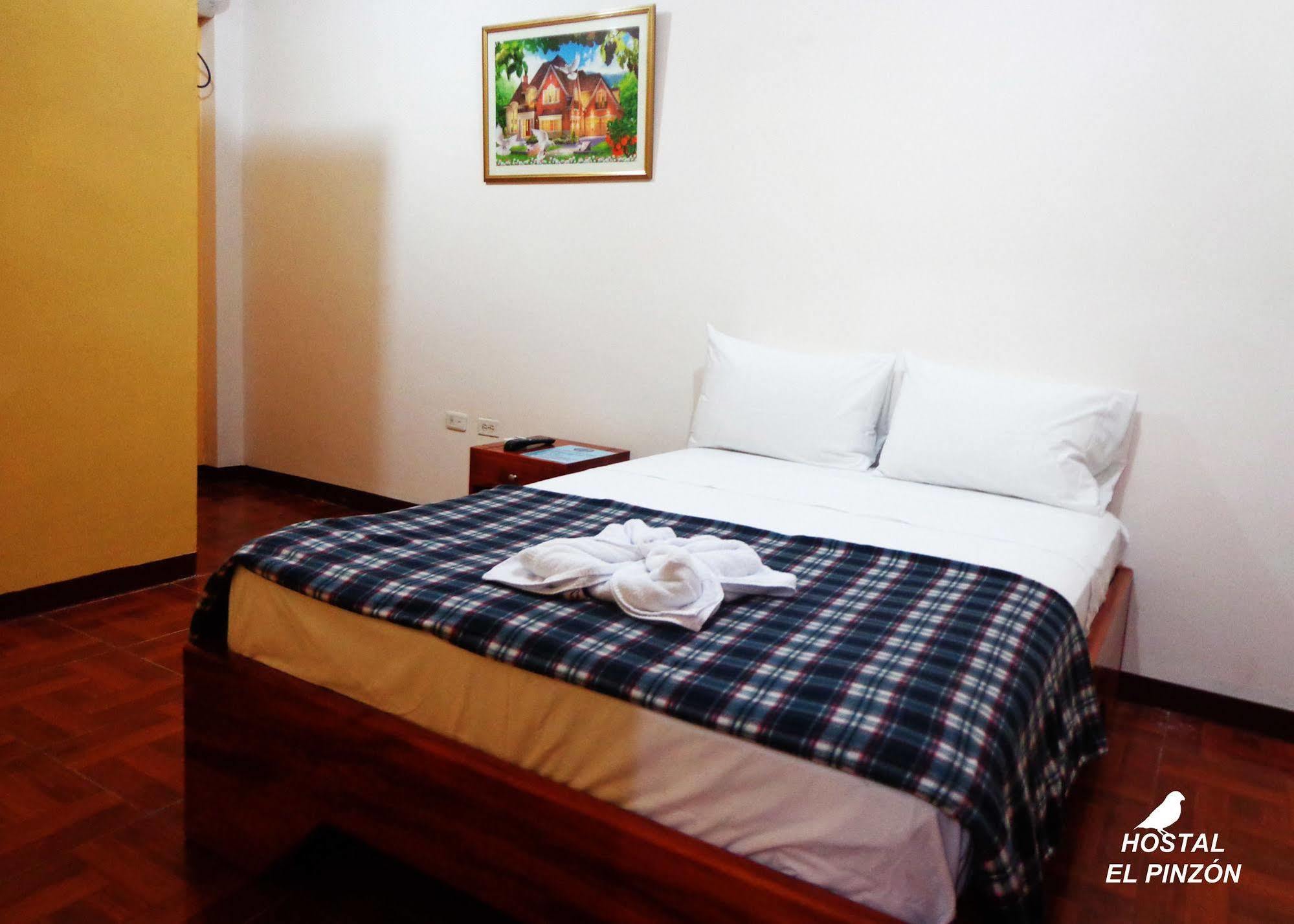 Hostal El Pinzon 푸에르토아요라 외부 사진
